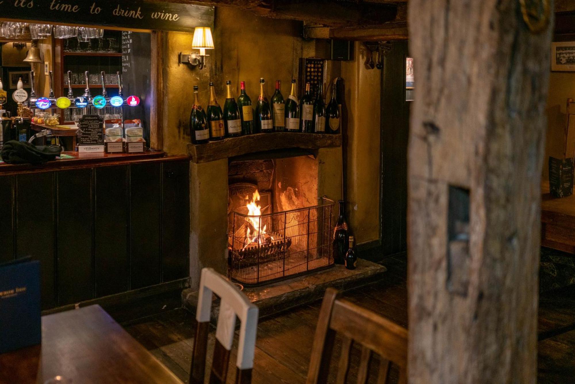 The Anchor Inn Lower Froyle エクステリア 写真