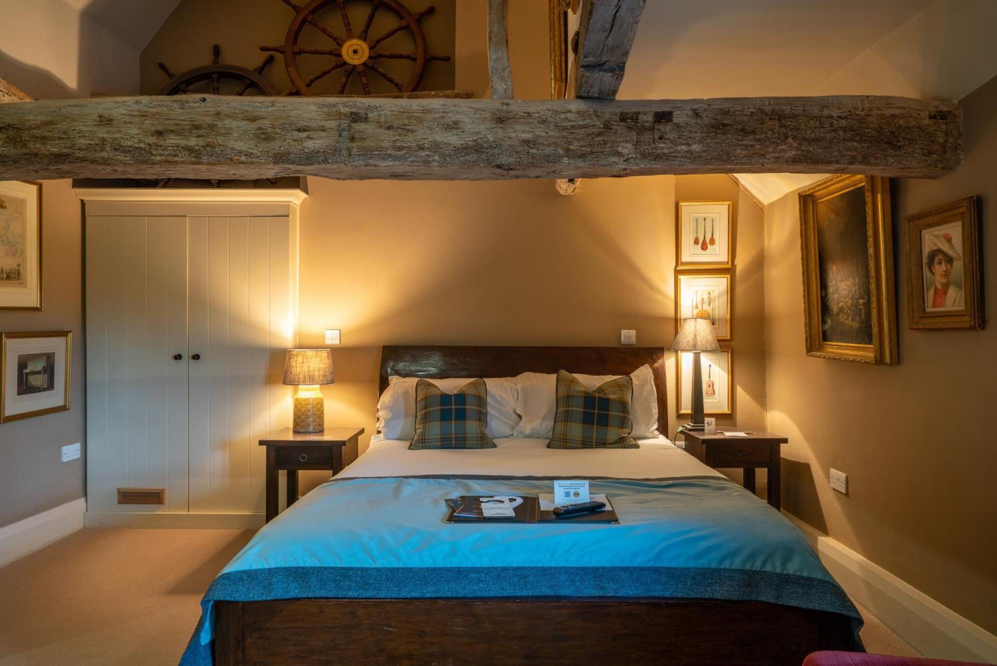 The Anchor Inn Lower Froyle エクステリア 写真