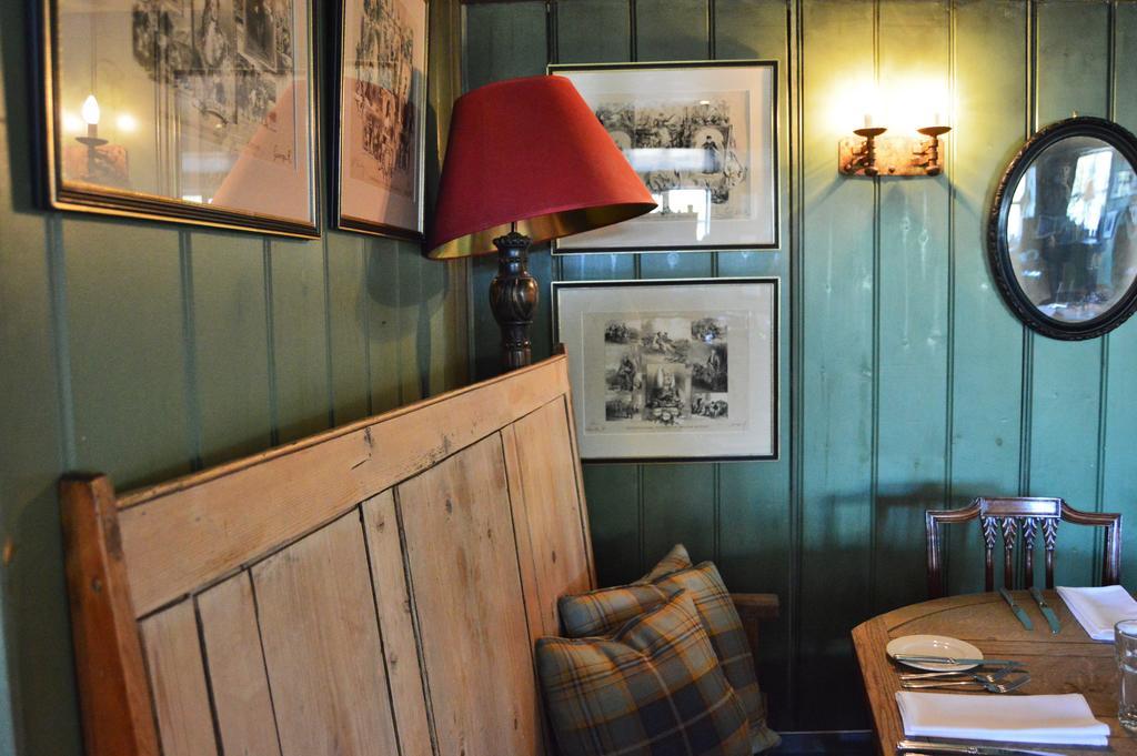 The Anchor Inn Lower Froyle エクステリア 写真