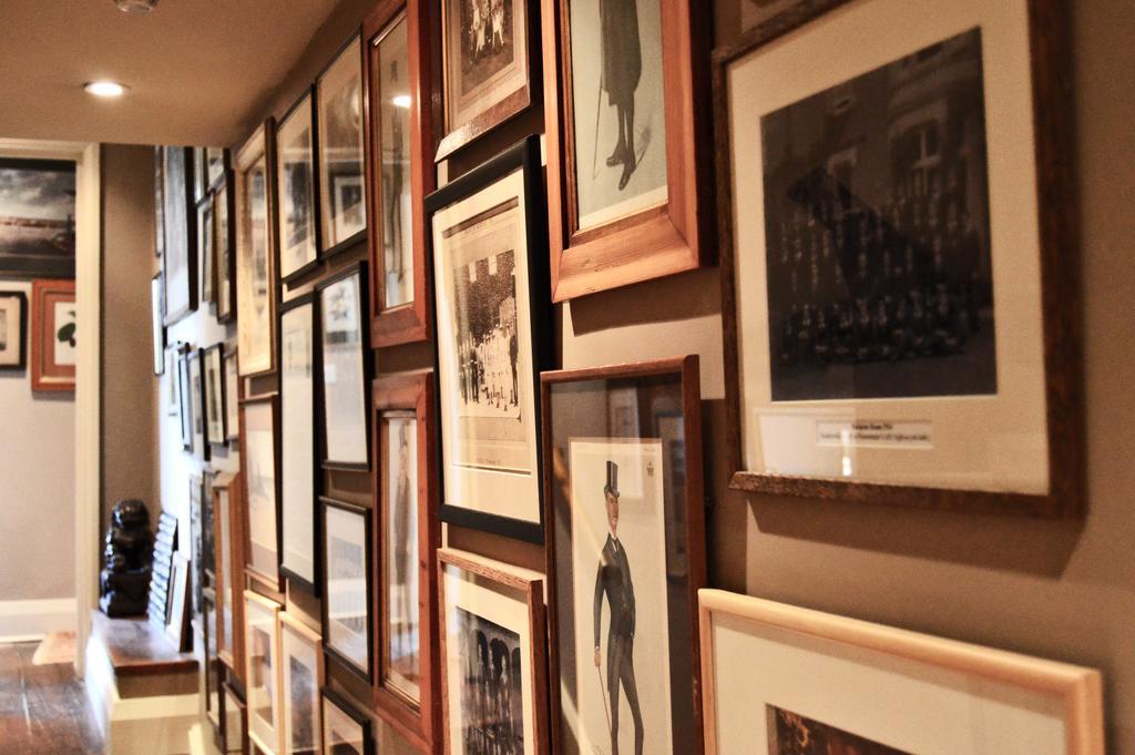 The Anchor Inn Lower Froyle エクステリア 写真