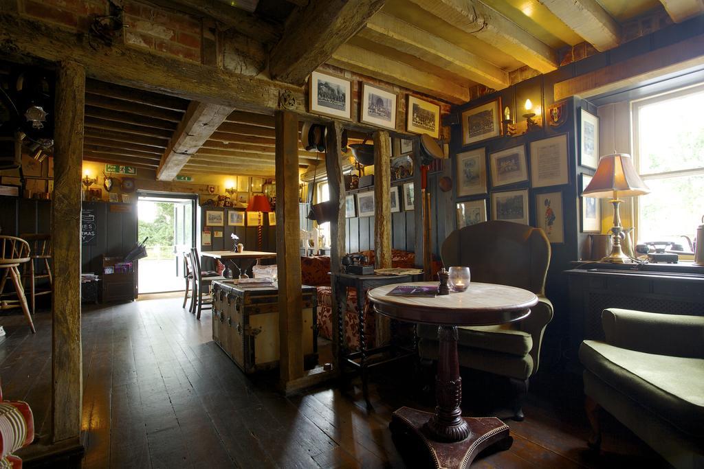 The Anchor Inn Lower Froyle エクステリア 写真
