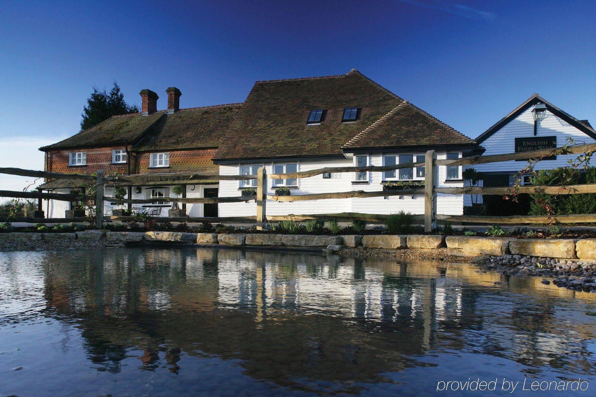 The Anchor Inn Lower Froyle エクステリア 写真